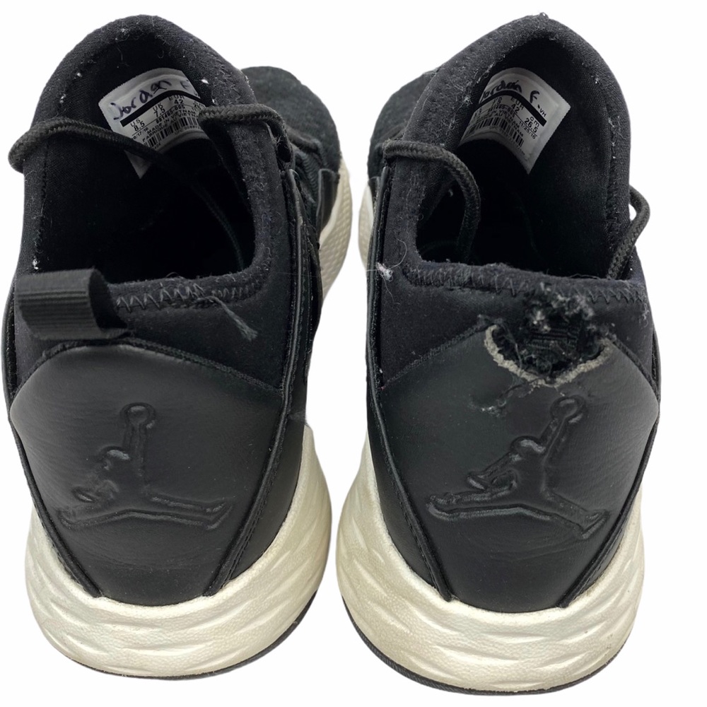 Air Jordan Mens Black Sneakers Size 8.5 - Picture 4 of 5